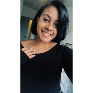 Meet your Posher, Briana